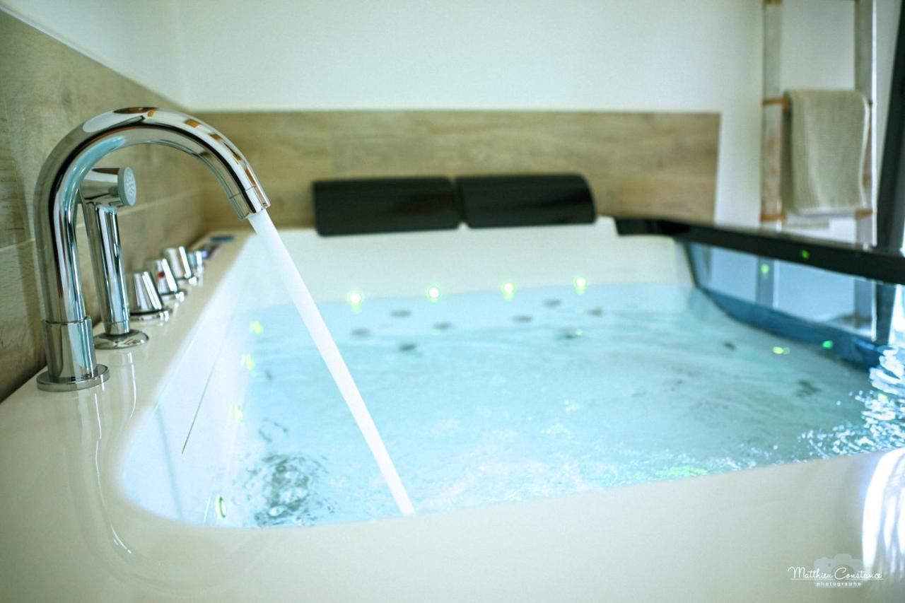 Villa Cocoon - Love Room Cocooning & 50 Nuances Cuges-les-Pins Buitenkant foto